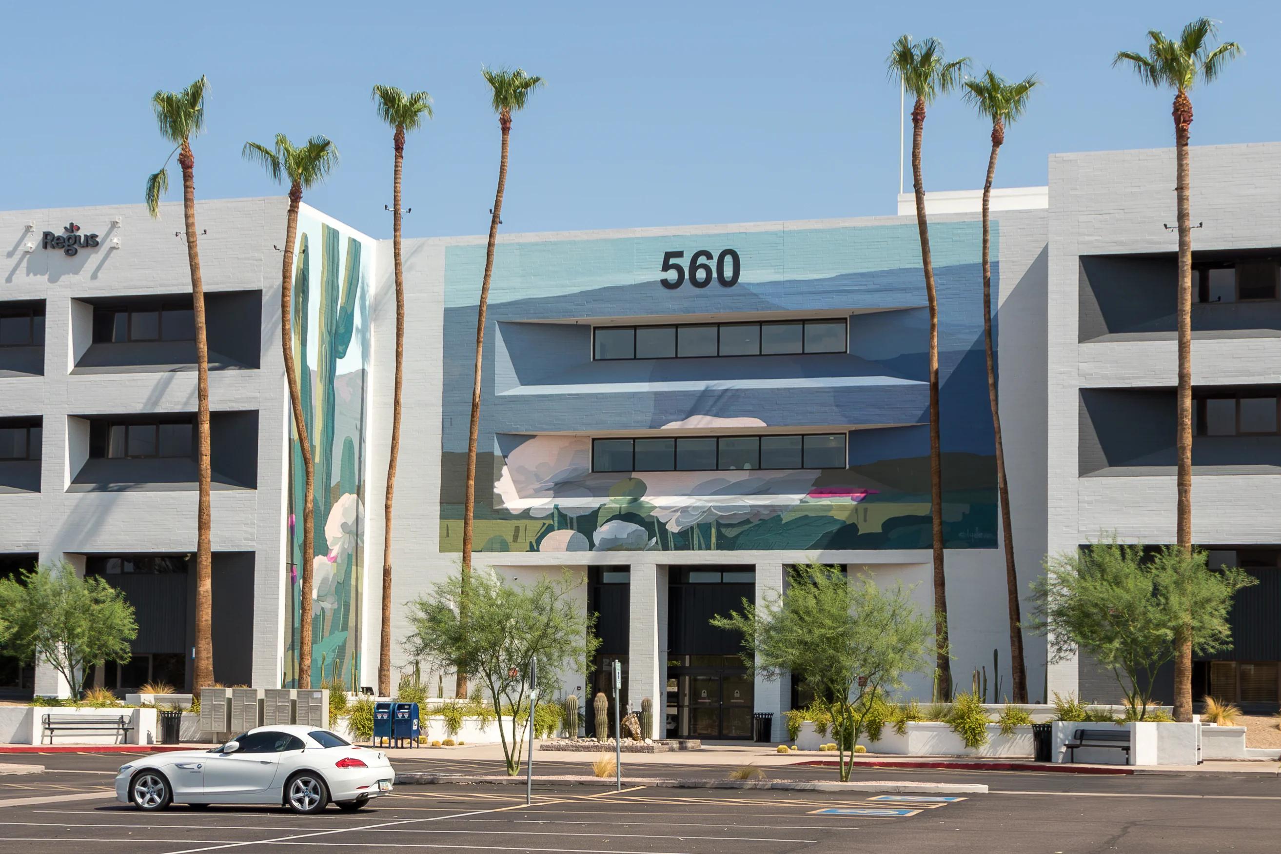 560 Brown Plaza Exterior